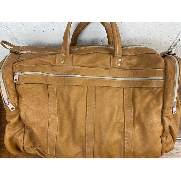 Vintage Handbags - VINTAGE LEATHER weekender